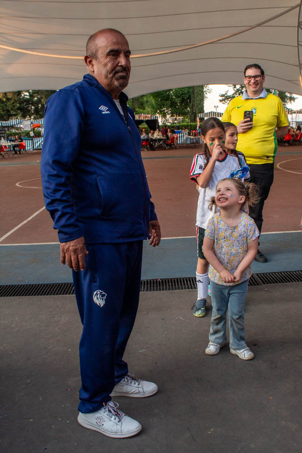 Ir a la Siguiente Foto