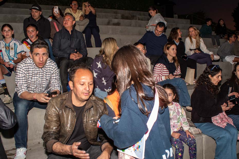 Ir a la Siguiente Foto