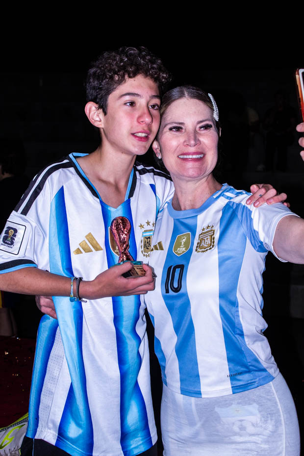 Ir a la Siguiente Foto