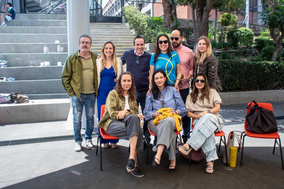 Ir a la Siguiente Foto