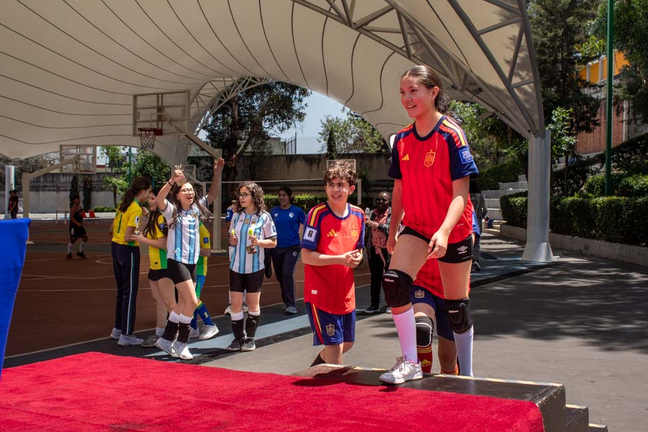 Ir a la Siguiente Foto