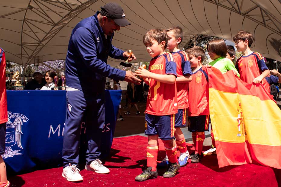 Ir a la Siguiente Foto