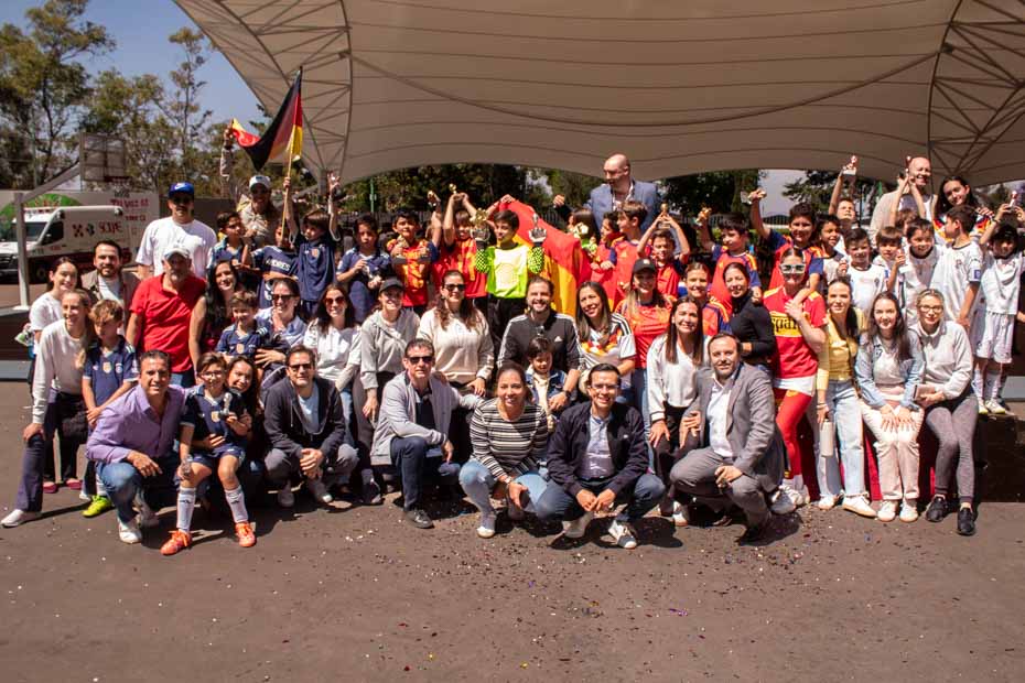 Ir a la Siguiente Foto