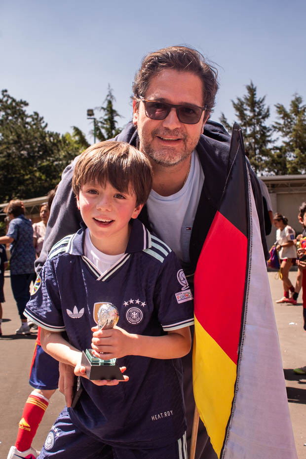 Ir a la Siguiente Foto