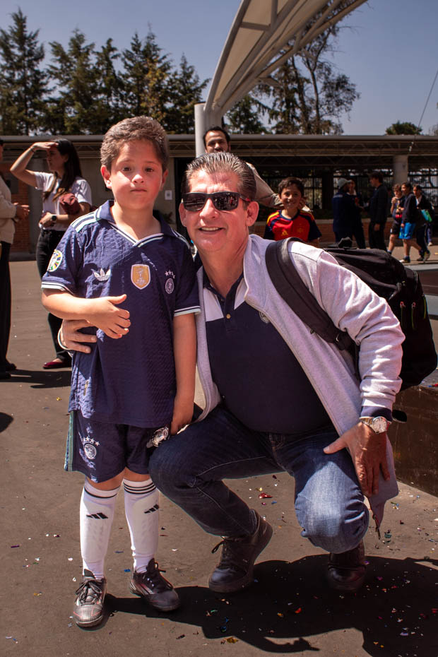 Ir a la Siguiente Foto