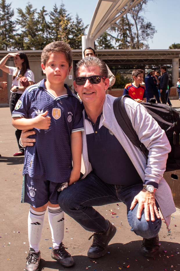 Ir a la Siguiente Foto