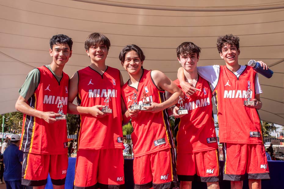 Ir a la Siguiente Foto