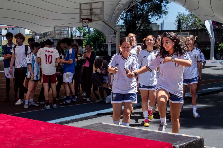 Ir a la Siguiente Foto