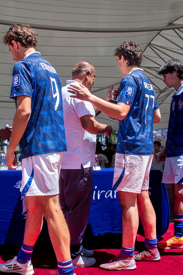 Ir a la Siguiente Foto