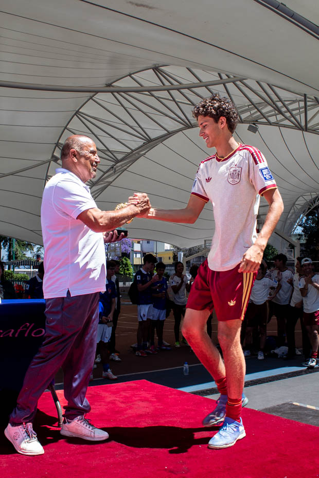 Ir a la Siguiente Foto