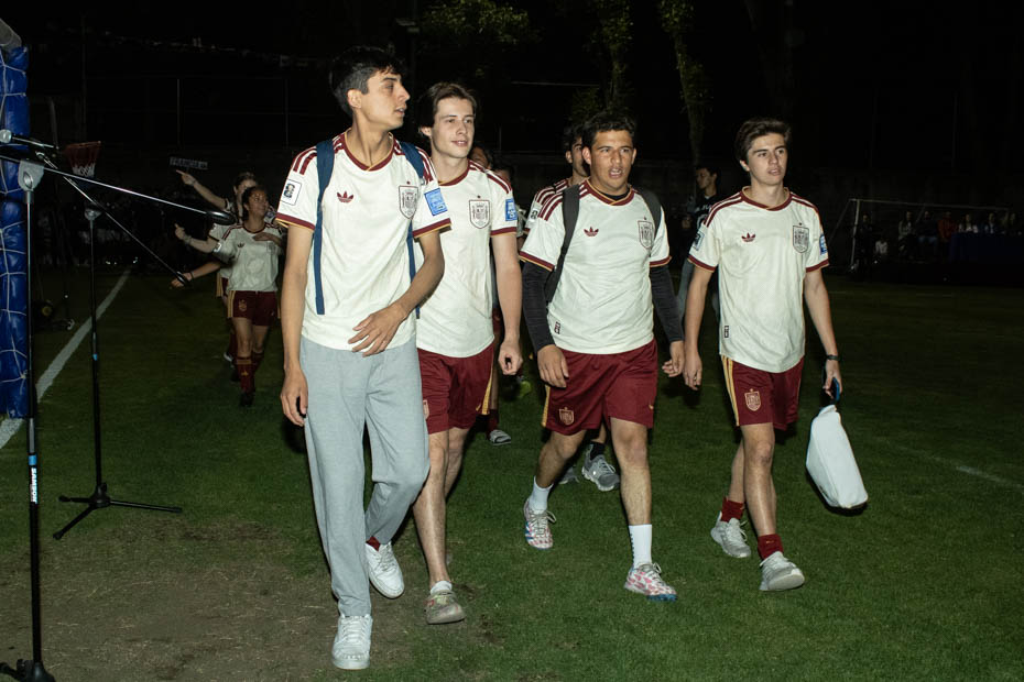 Ir a la Siguiente Foto