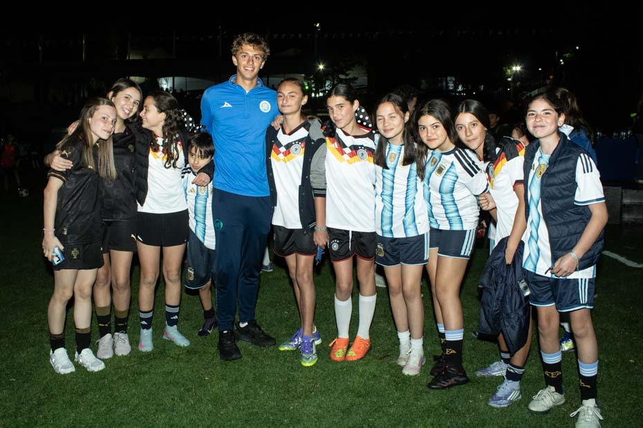 Ir a la Siguiente Foto