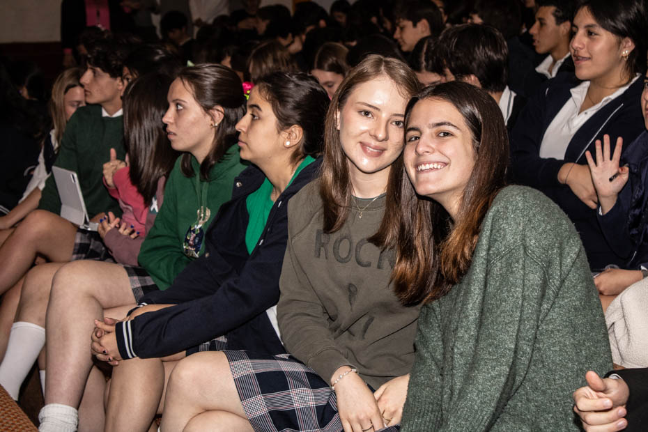 Ir a la Siguiente Foto