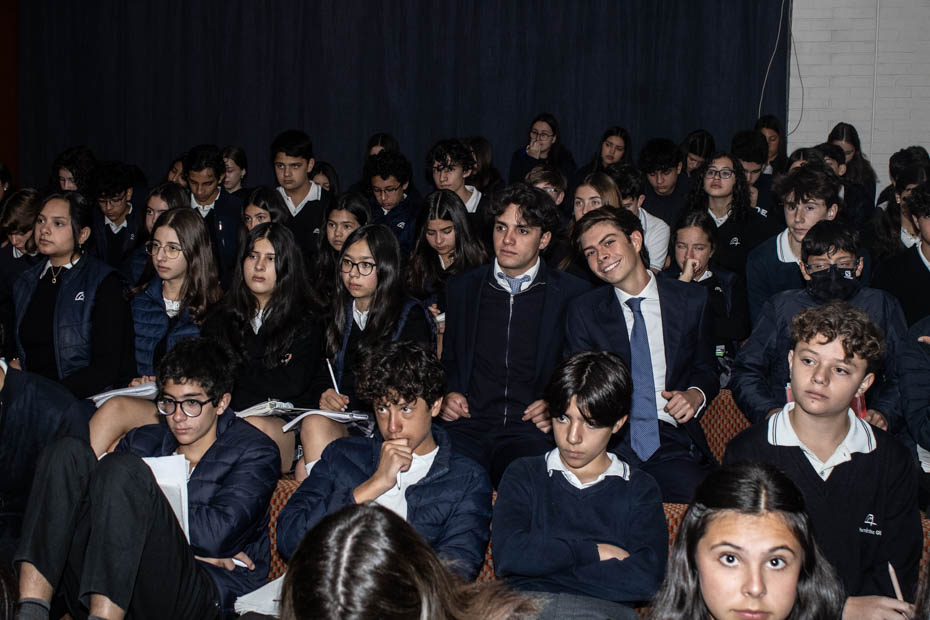 Ir a la Siguiente Foto