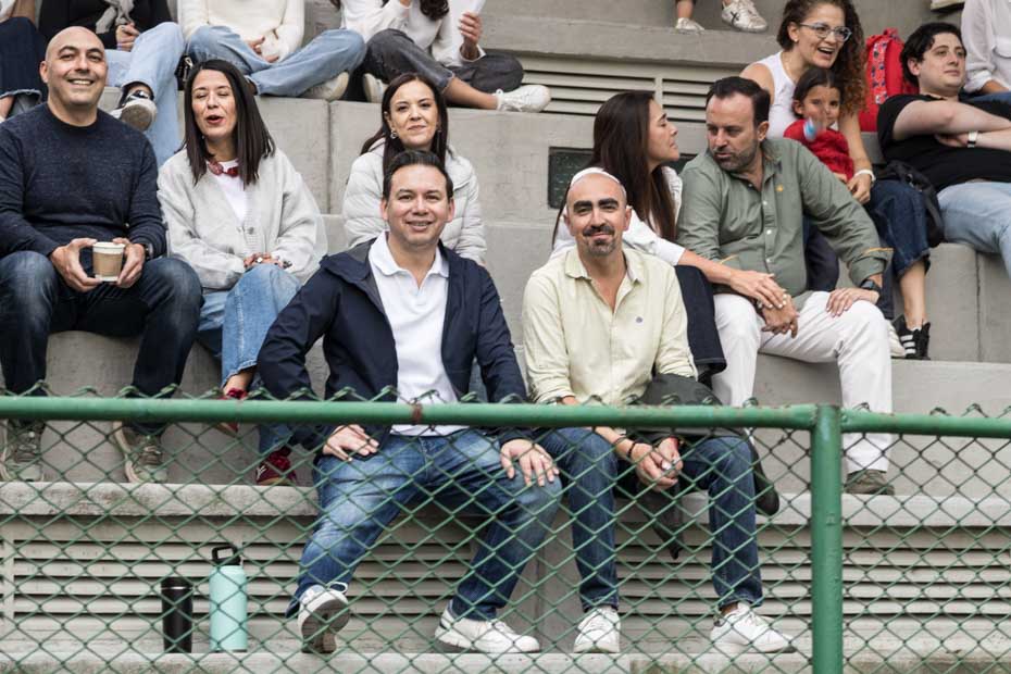 Ir a la Siguiente Foto