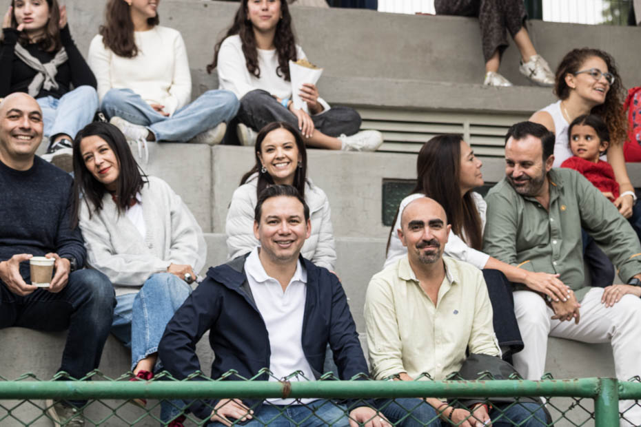 Ir a la Siguiente Foto