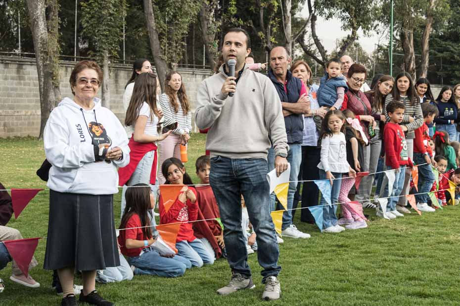 Ir a la Siguiente Foto