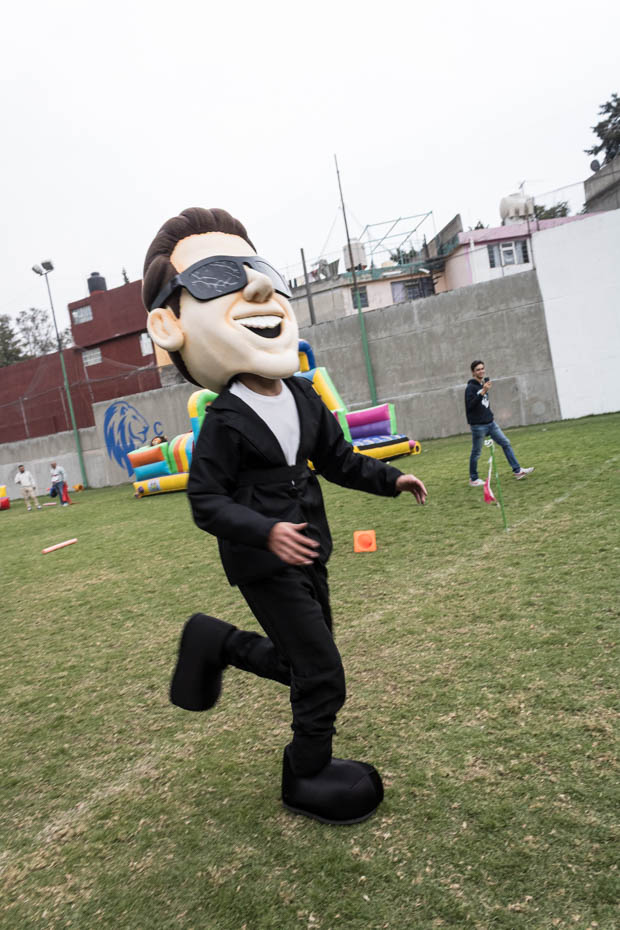 Ir a la Siguiente Foto