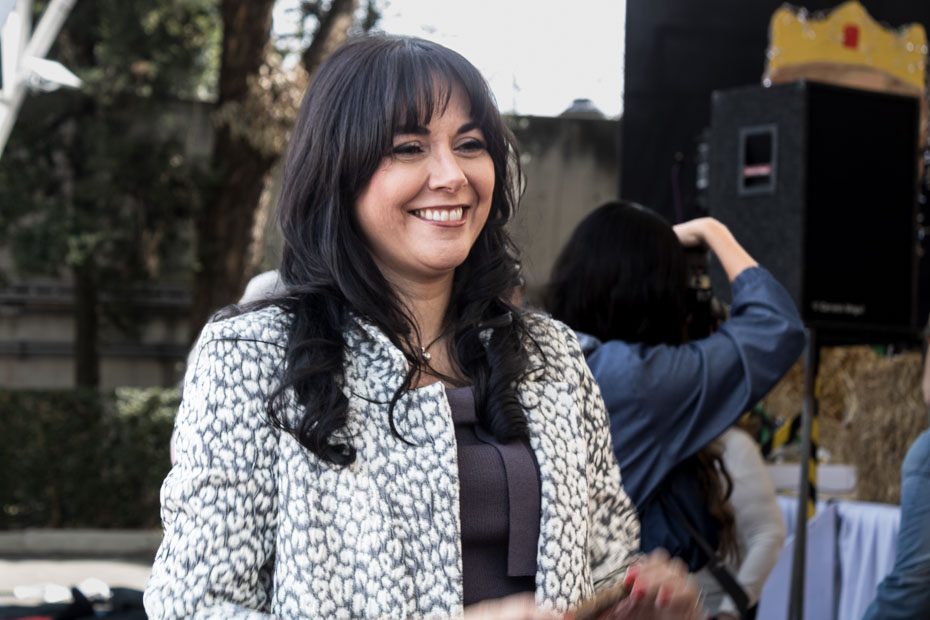 Ir a la Siguiente Foto