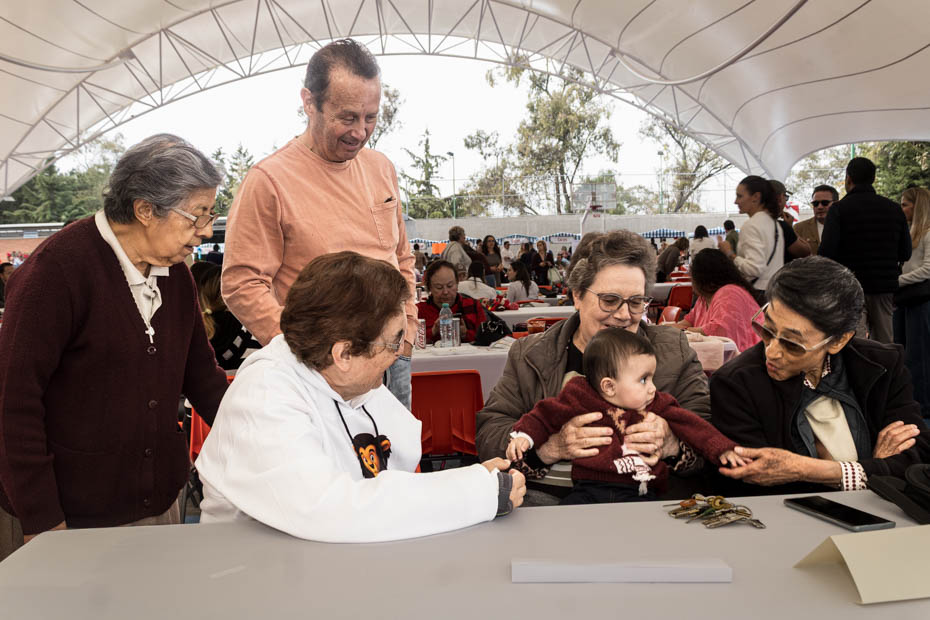 Ir a la Siguiente Foto