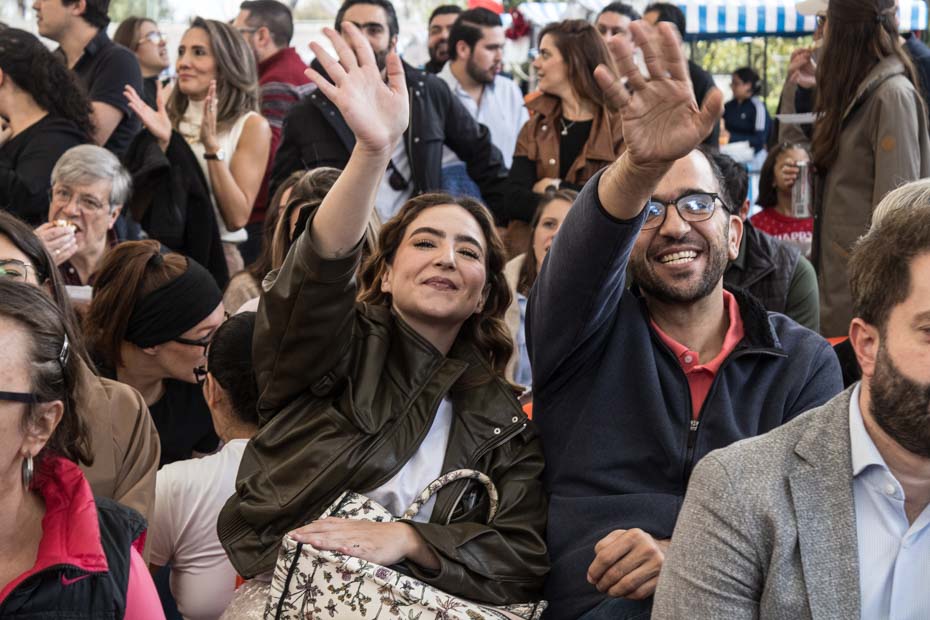 Ir a la Siguiente Foto