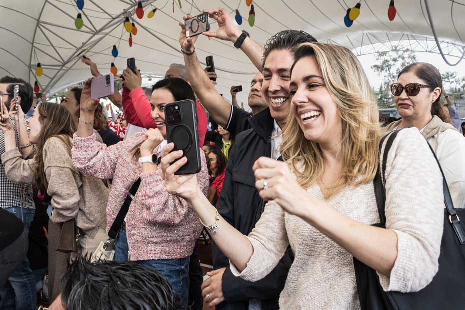 Ir a la Siguiente Foto