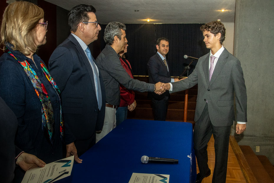Ir a la Siguiente Foto