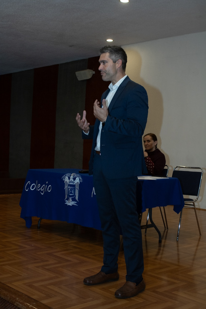 Ir a la Siguiente Foto