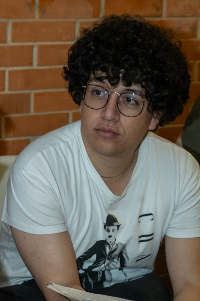 Ir a la Siguiente Foto
