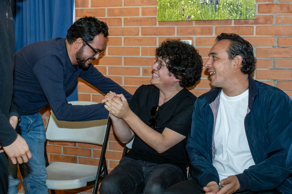 Ir a la Siguiente Foto