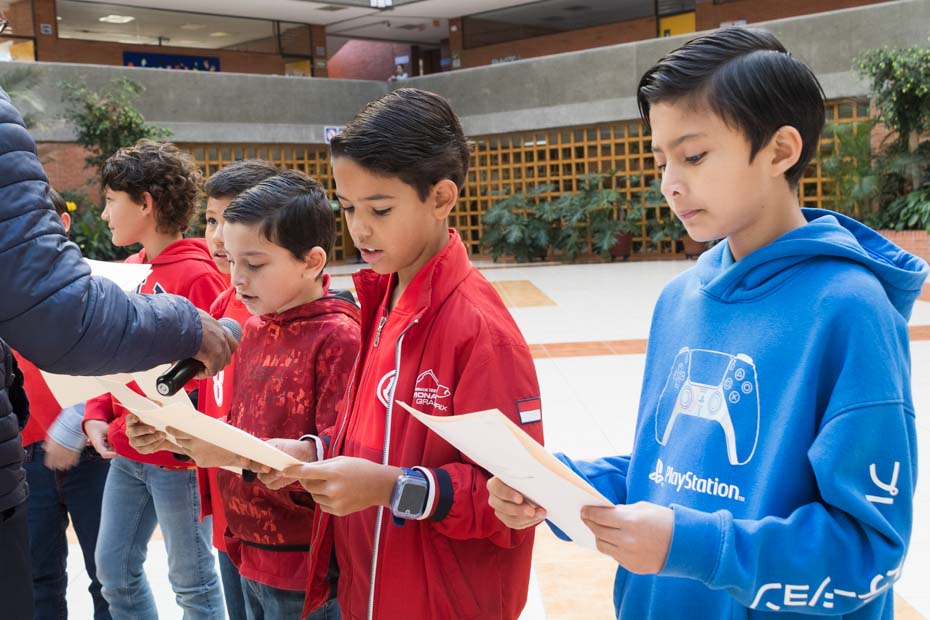 Ir a la Siguiente Foto