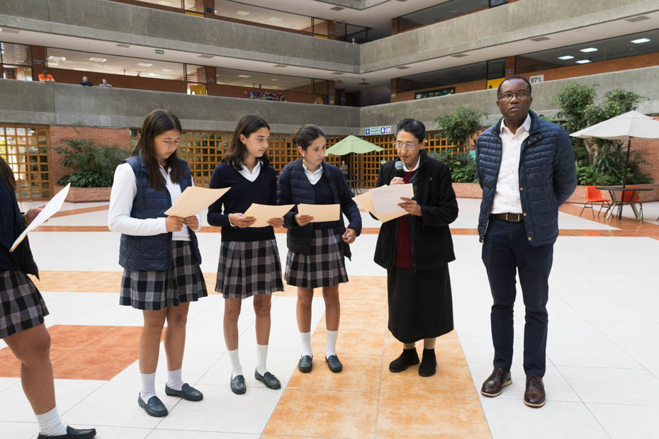 Ir a la Siguiente Foto