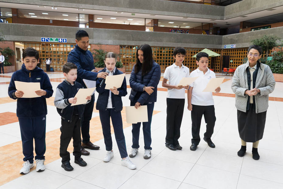 Ir a la Siguiente Foto