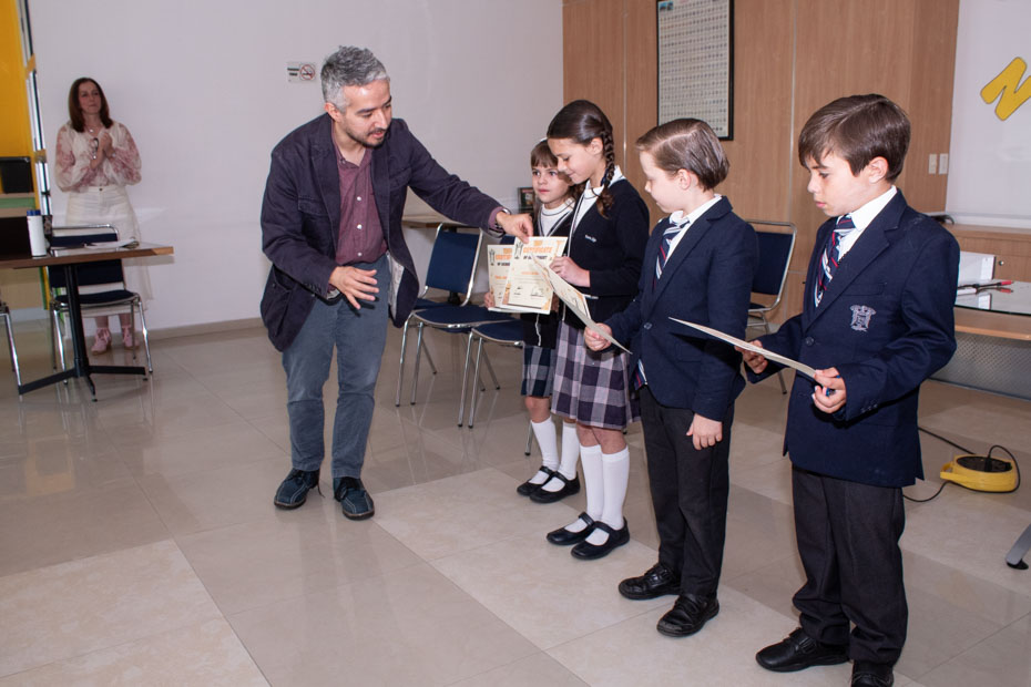 Ir a la Siguiente Foto