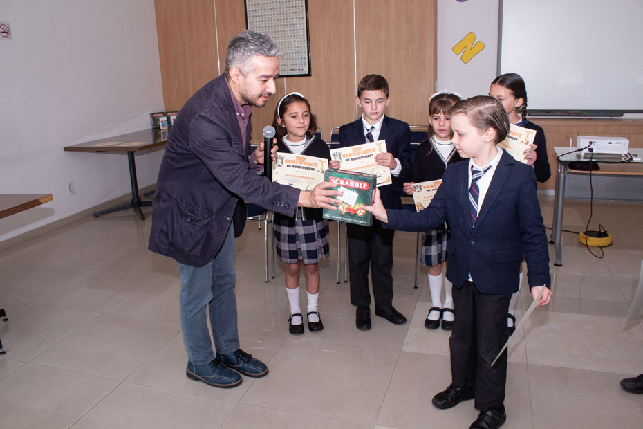 Ir a la Siguiente Foto