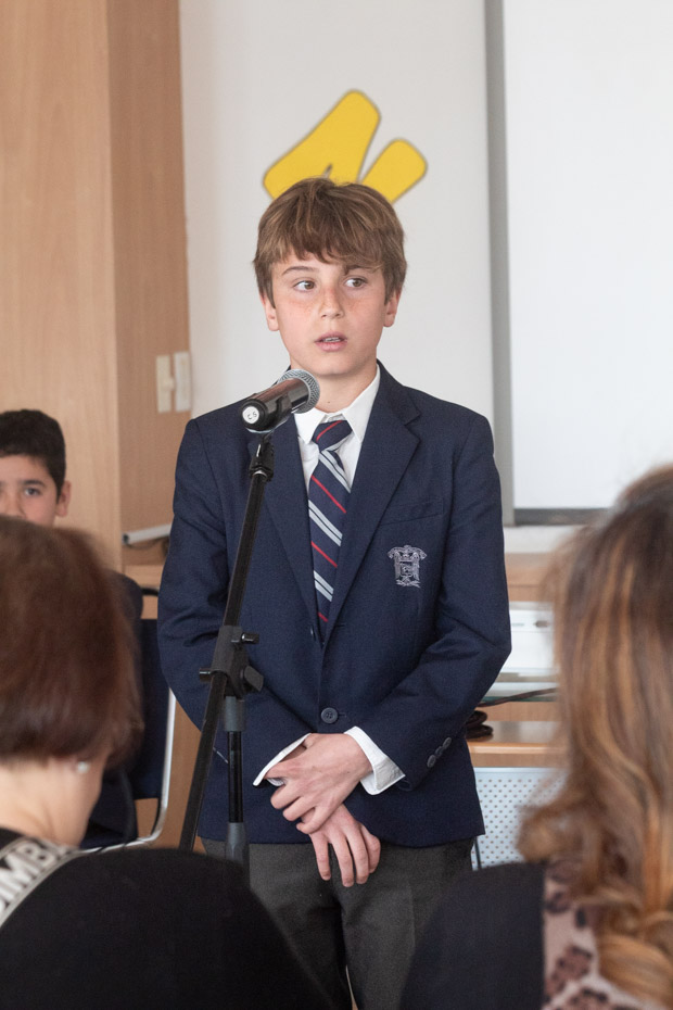 Ir a la Siguiente Foto