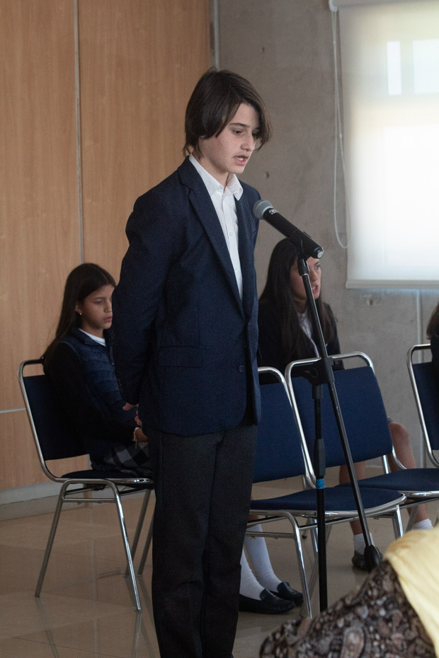 Ir a la Siguiente Foto