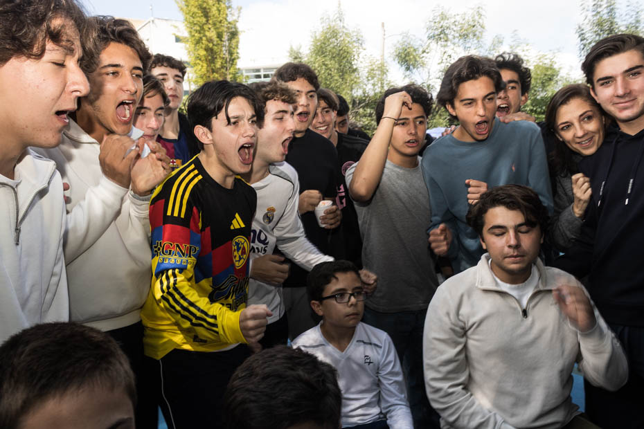 Ir a la Siguiente Foto