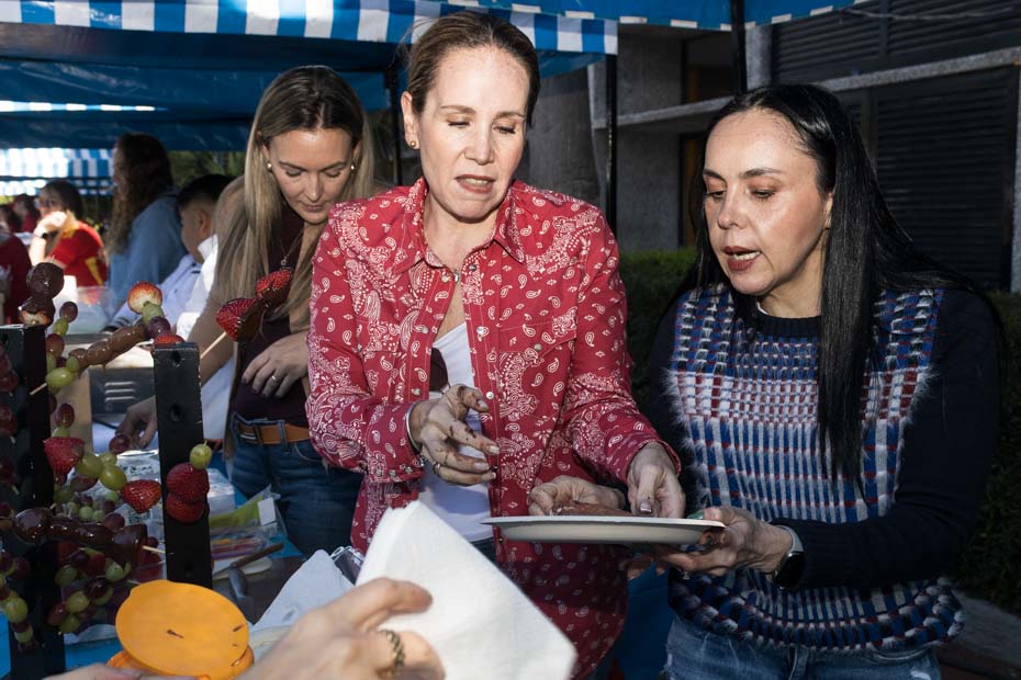 Ir a la Siguiente Foto