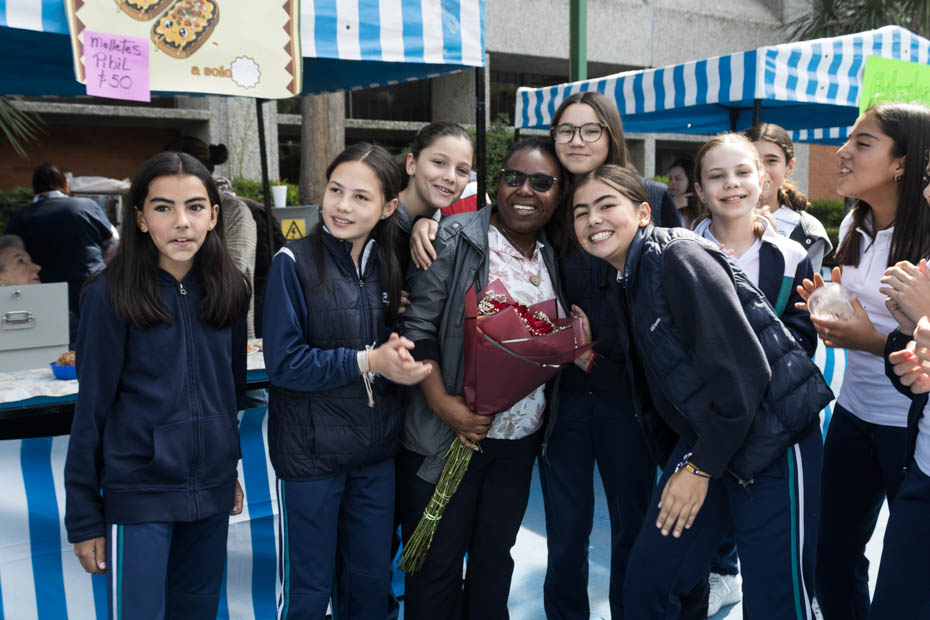 Ir a la Siguiente Foto