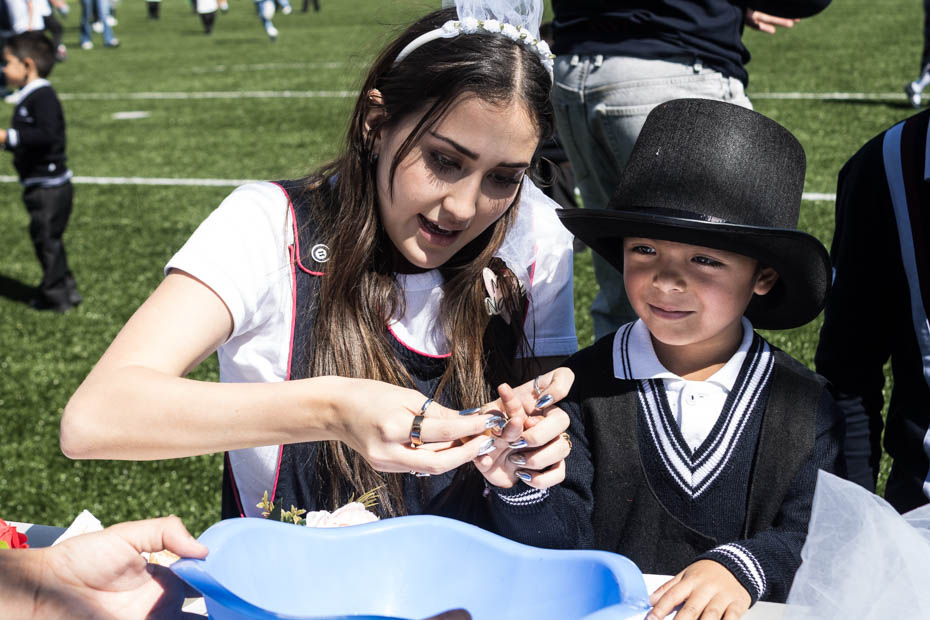 Ir a la Siguiente Foto